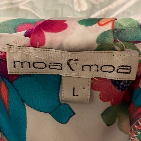 Size large floral cami by Moa Moa - Picture 3 of 4